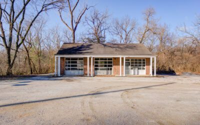 301 S Warson Road, St. Louis MO, 63124